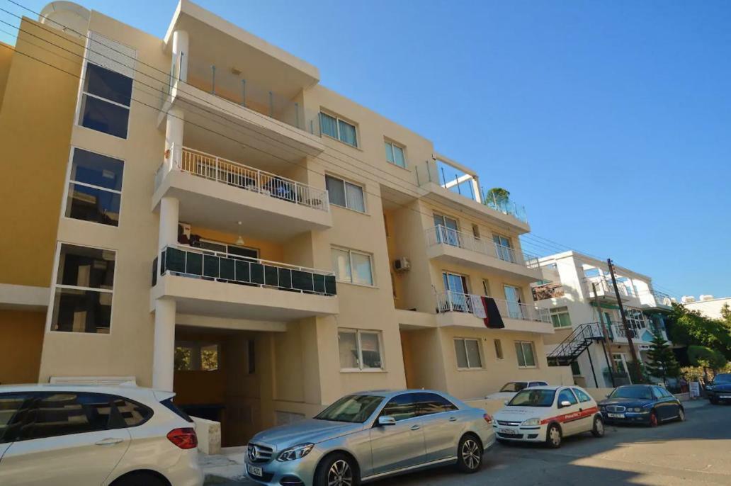 Apartmán Huge Penthouse With Private Pool Paphos Exteriér fotografie